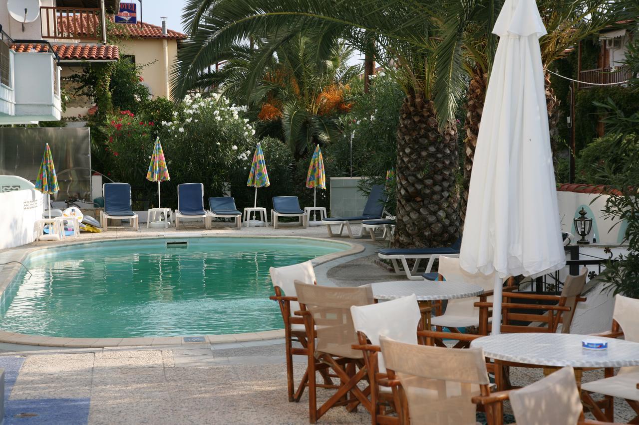 Golden Sun Village Pefkochori Extérieur photo